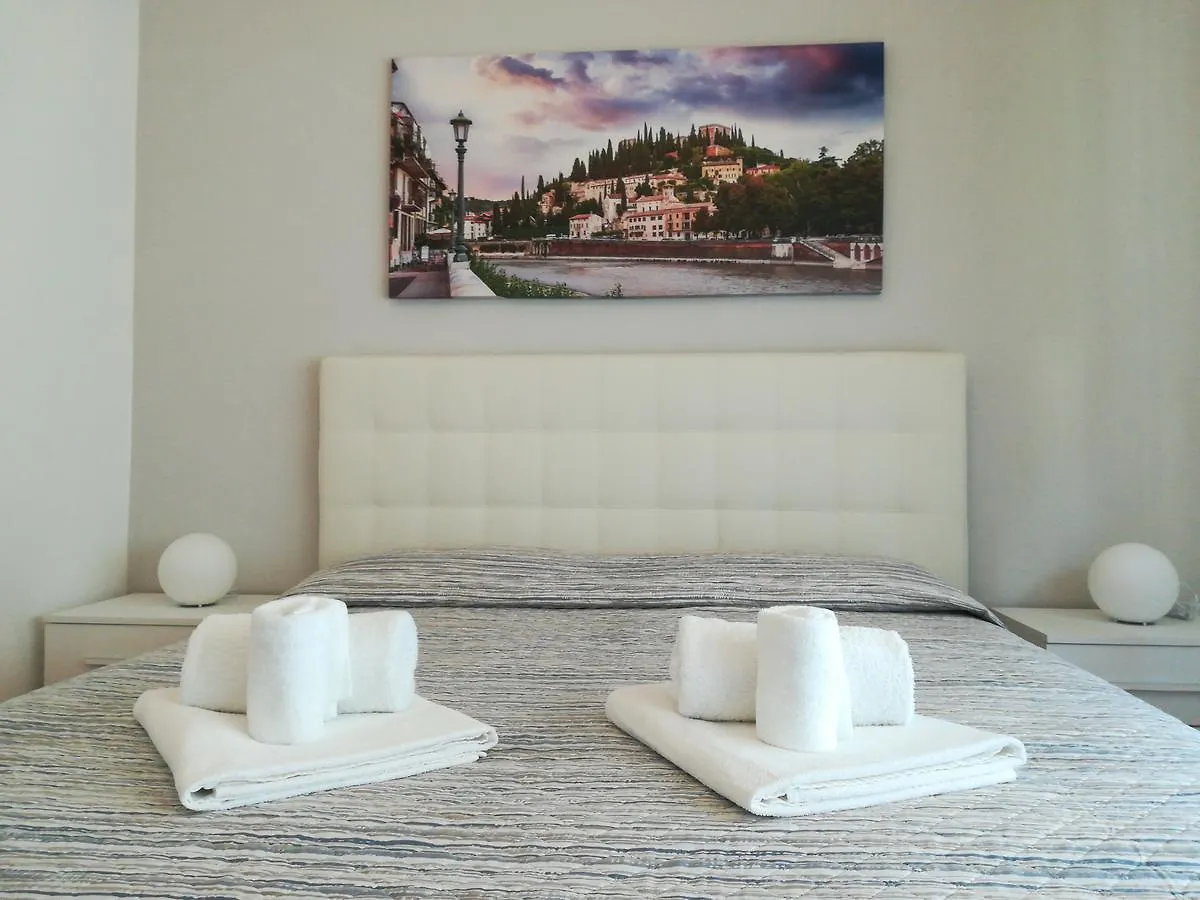 Konukevi A Casa Di Luca Otel Verona