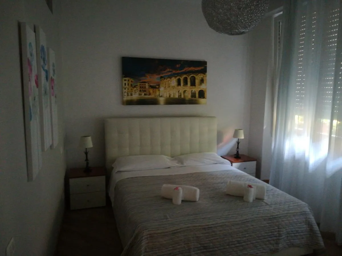 A Casa Di Luca Otel Verona Konukevi